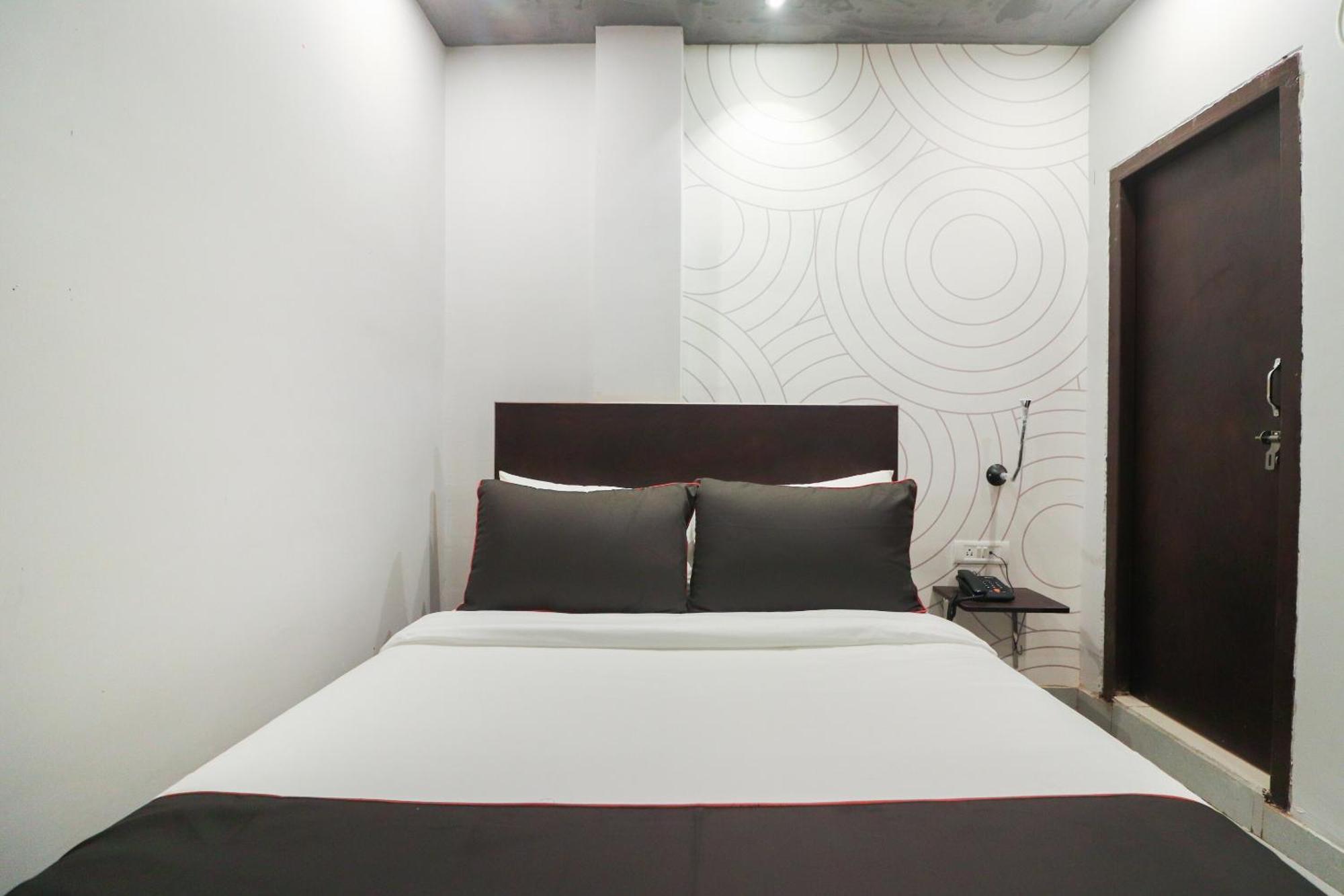 Super Collection O Sonica Gold Civil Lines Hotel Allāhābād Junction Екстериор снимка