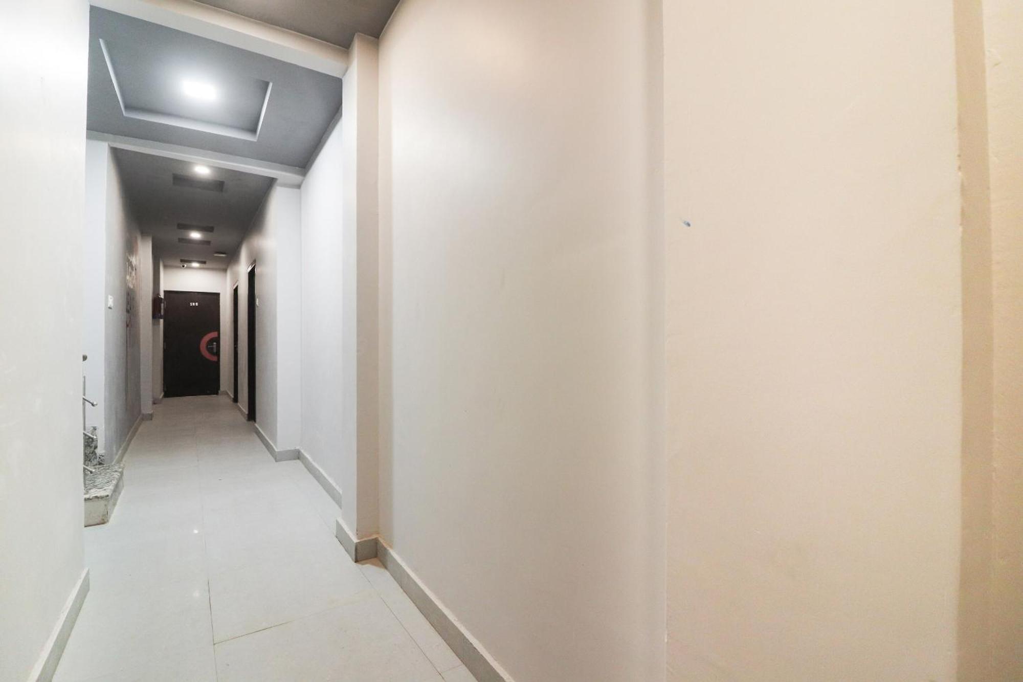 Super Collection O Sonica Gold Civil Lines Hotel Allāhābād Junction Екстериор снимка